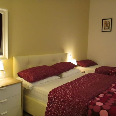 Trevi Elegance Suite Рим Номер фото